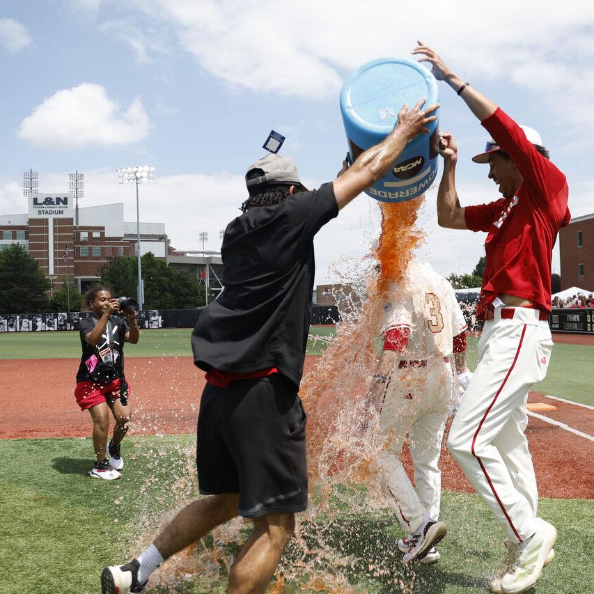 After a tied series, Louisville takes the Super Regional Championship, and will head to the College World Series, in Omaha.